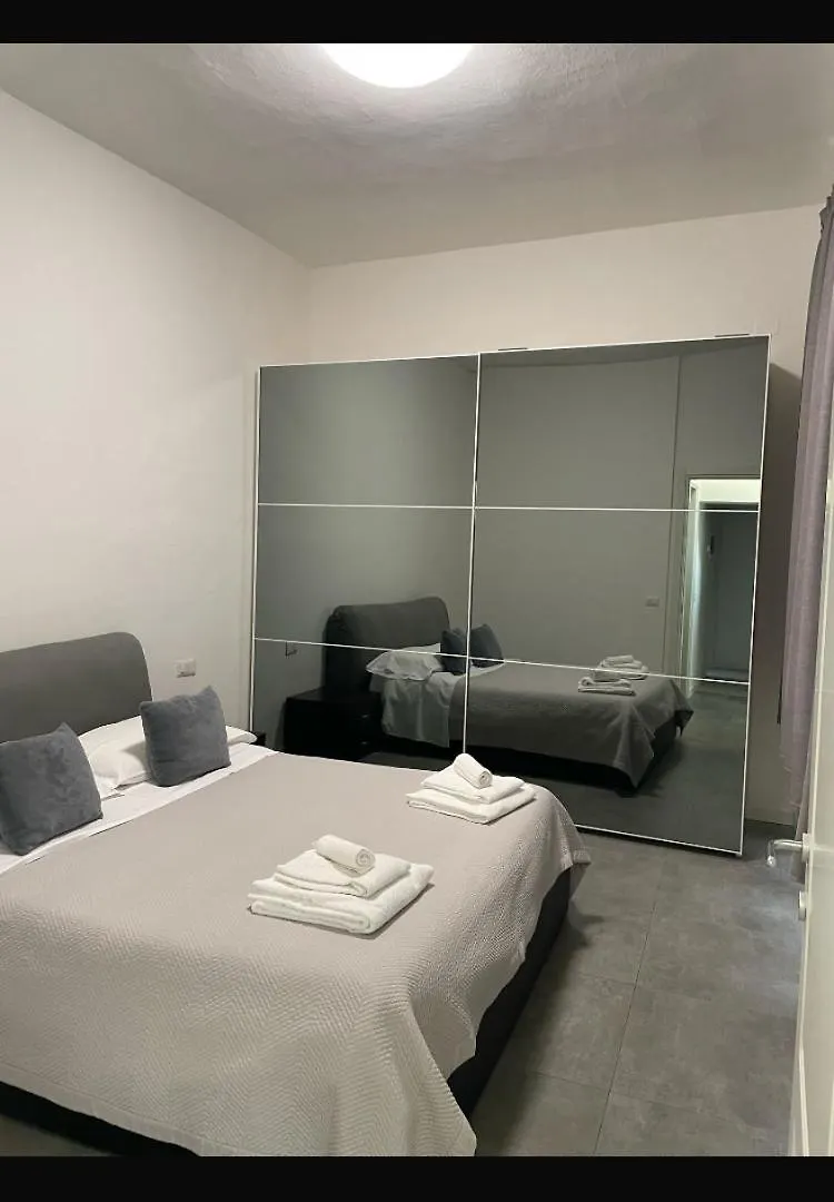 Mario Lupo Guest House Bergamo Apartment